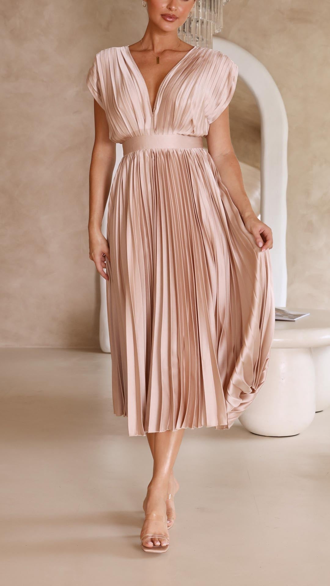 Maria | Elegant Pleated Maxi Dress