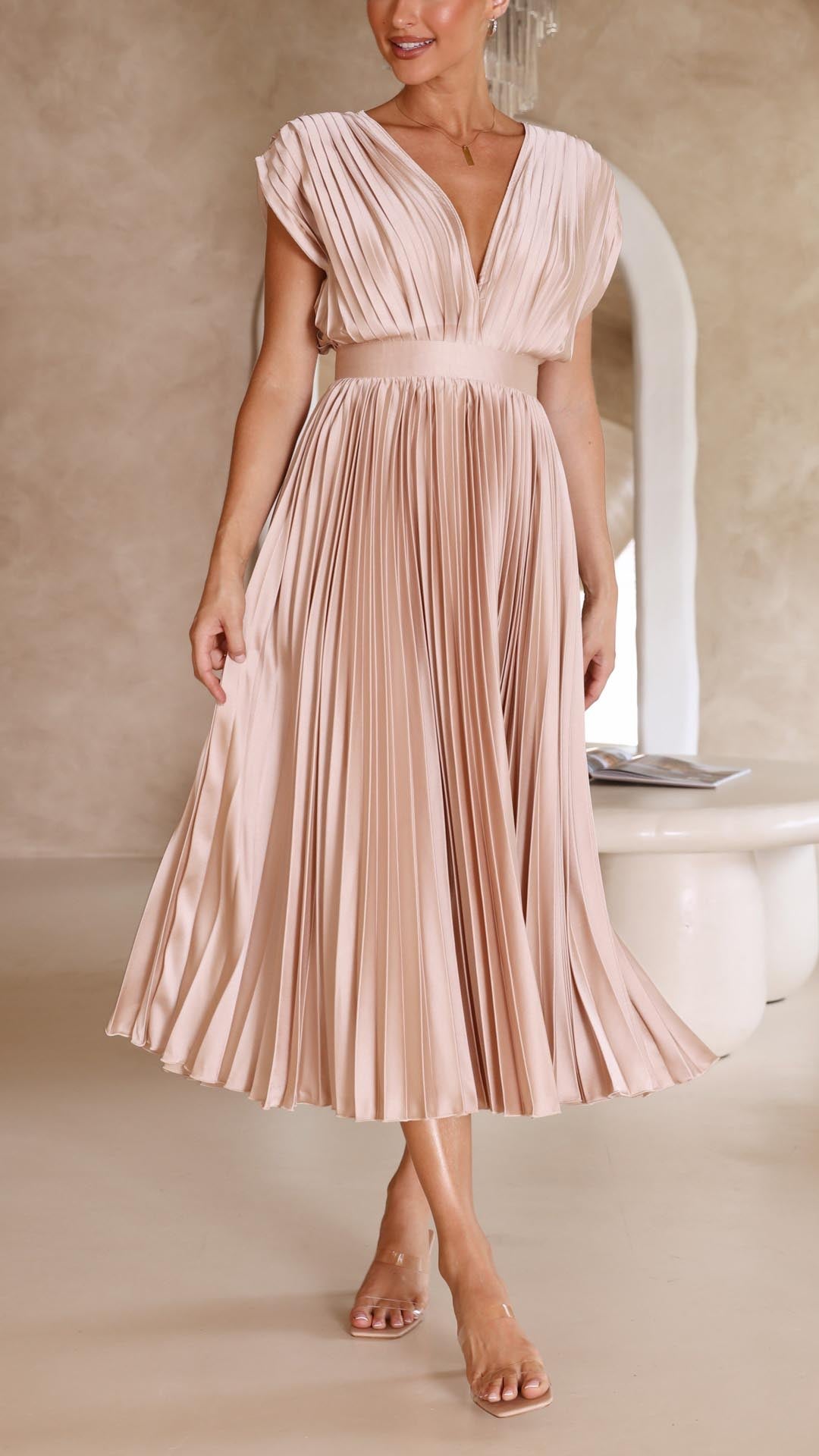 Maria | Elegant Pleated Maxi Dress