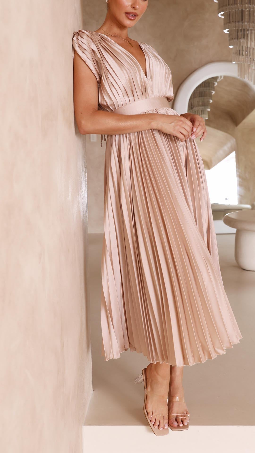Maria | Elegant Pleated Maxi Dress