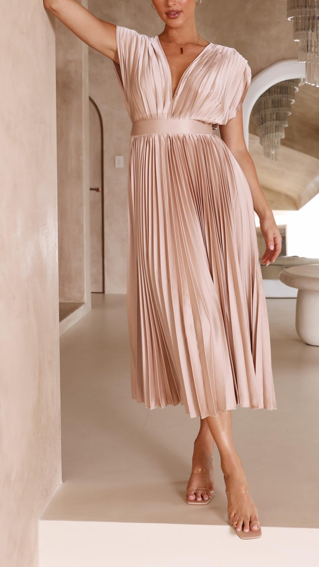 Maria | Elegant Pleated Maxi Dress