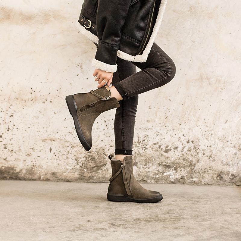 Wren | Women's Waxed Leather Chelsea Boots with Fleece Lining