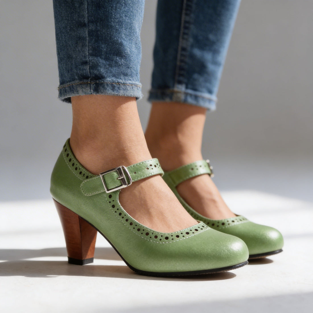 Corvin | Women's Mary Jane Block Heel Brogue Pump