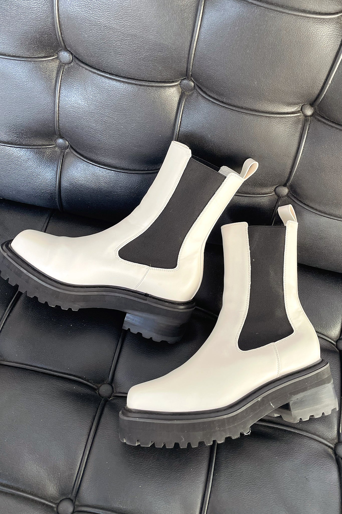 Robyn | Women's Two-Tone Ankle Boots