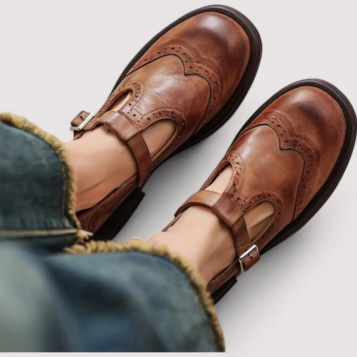 Regina-Johanna | Women's Brogue-Detail Leather Mary Jane Shoes