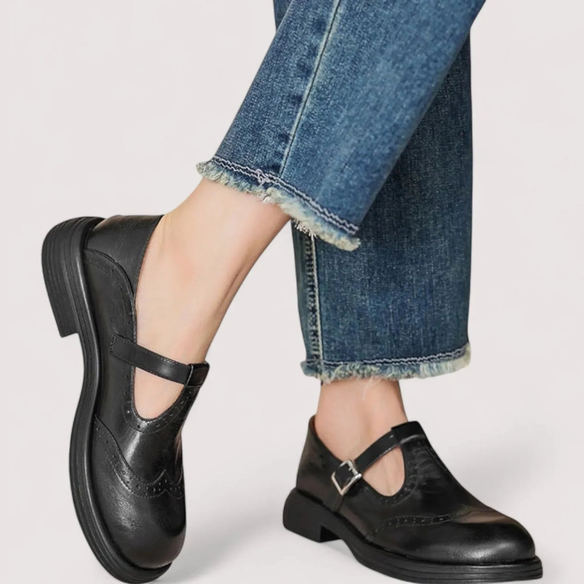 Regina-Johanna | Women's Brogue-Detail Leather Mary Jane Shoes
