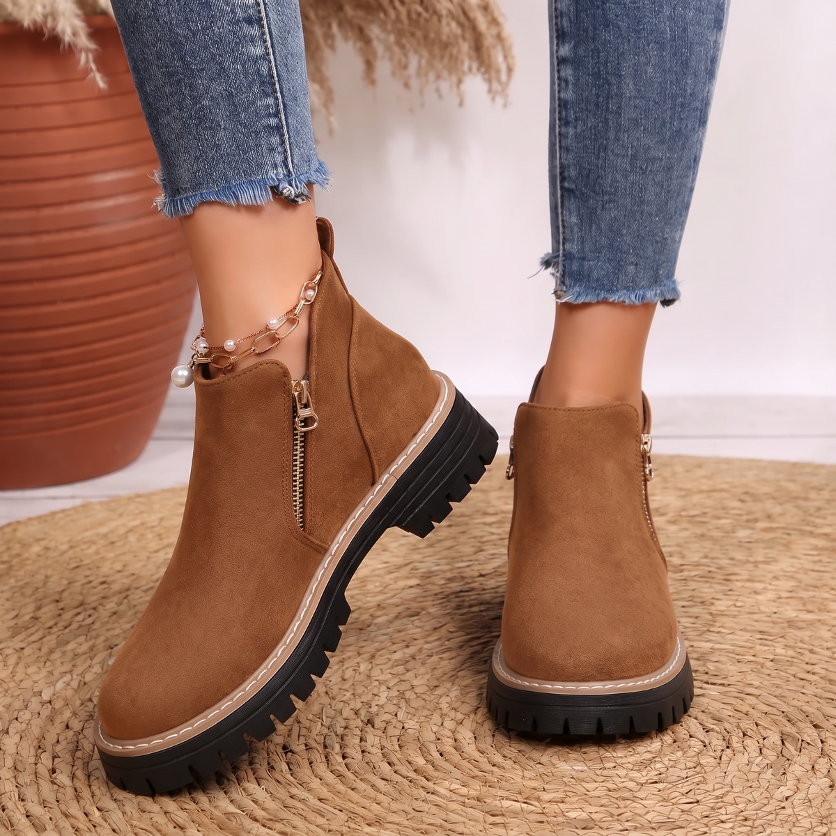 Penelope-Cecile | Women's Chunky Lug Sole Ankle Boots