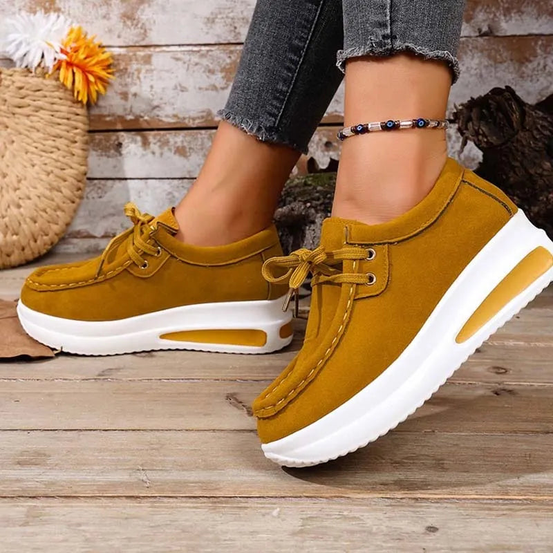 Clara-Wilhelmina | Women's Cushioned Platform Sneakers