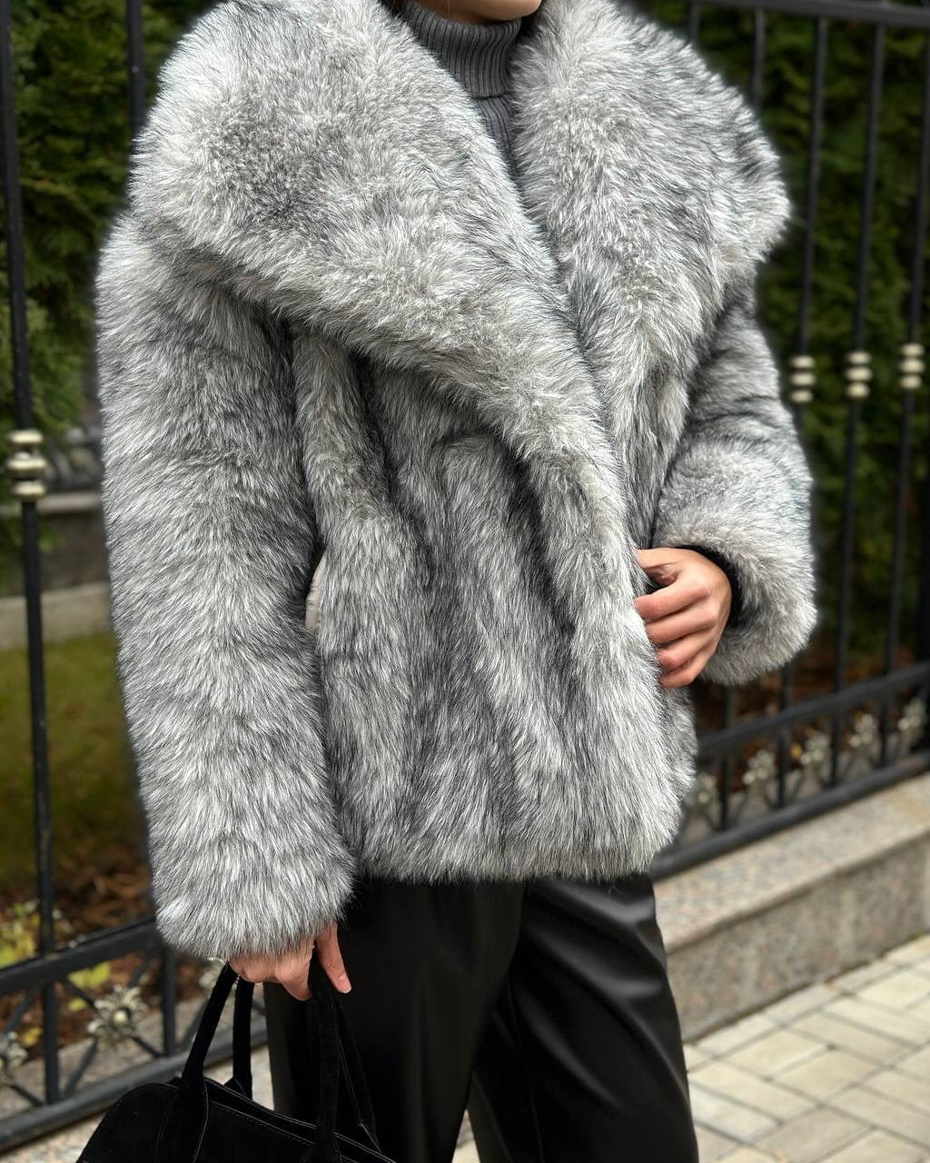 Minerva | Women's Faux Fur Jacket with Oversized Collar