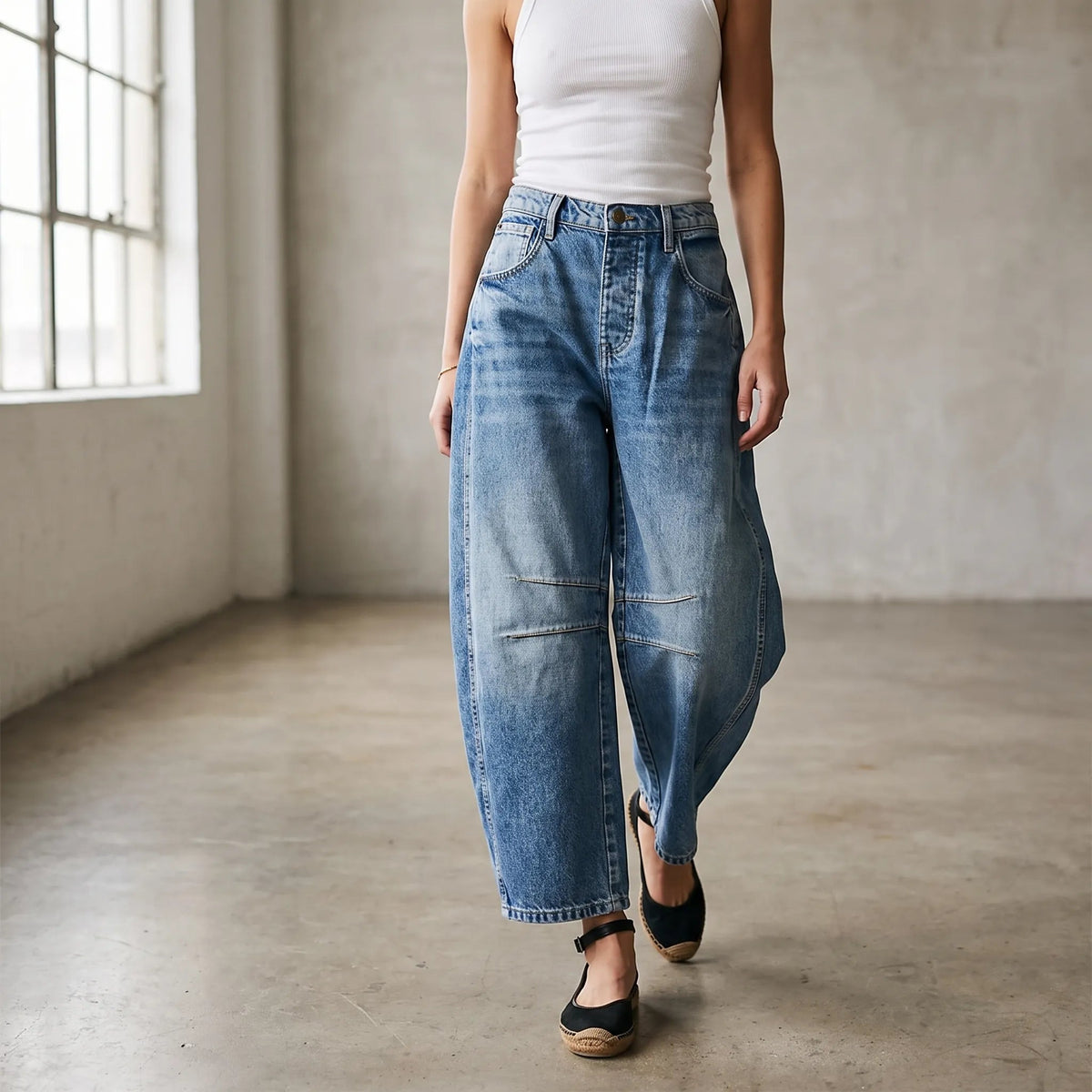 Wilhelmina-Rhea | Women's Low-Rise Baggy Barrel Jeans