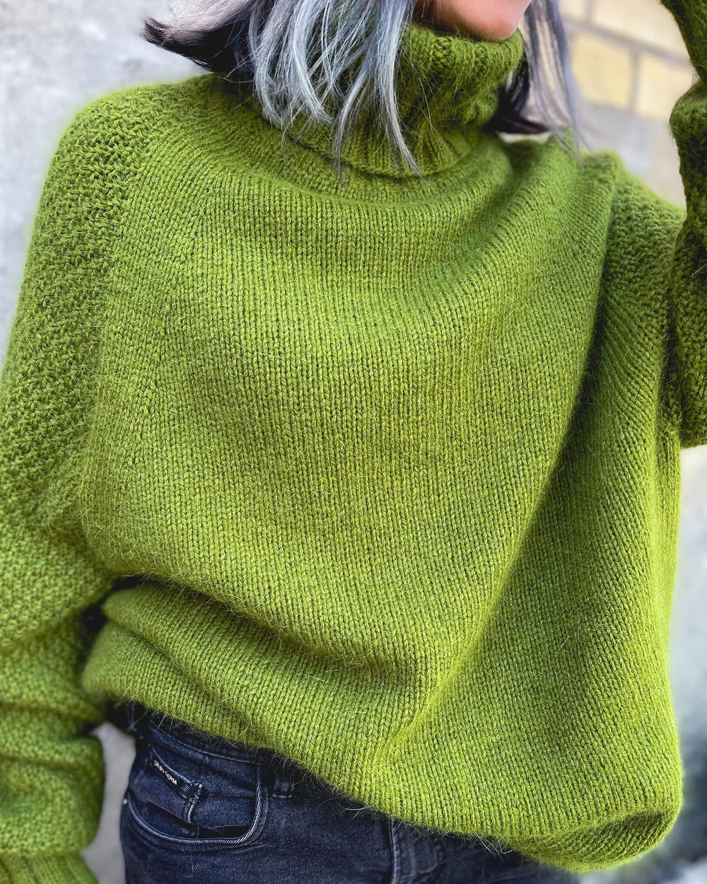 Olive-Pearl | Women's Oversized Turtleneck Jumper