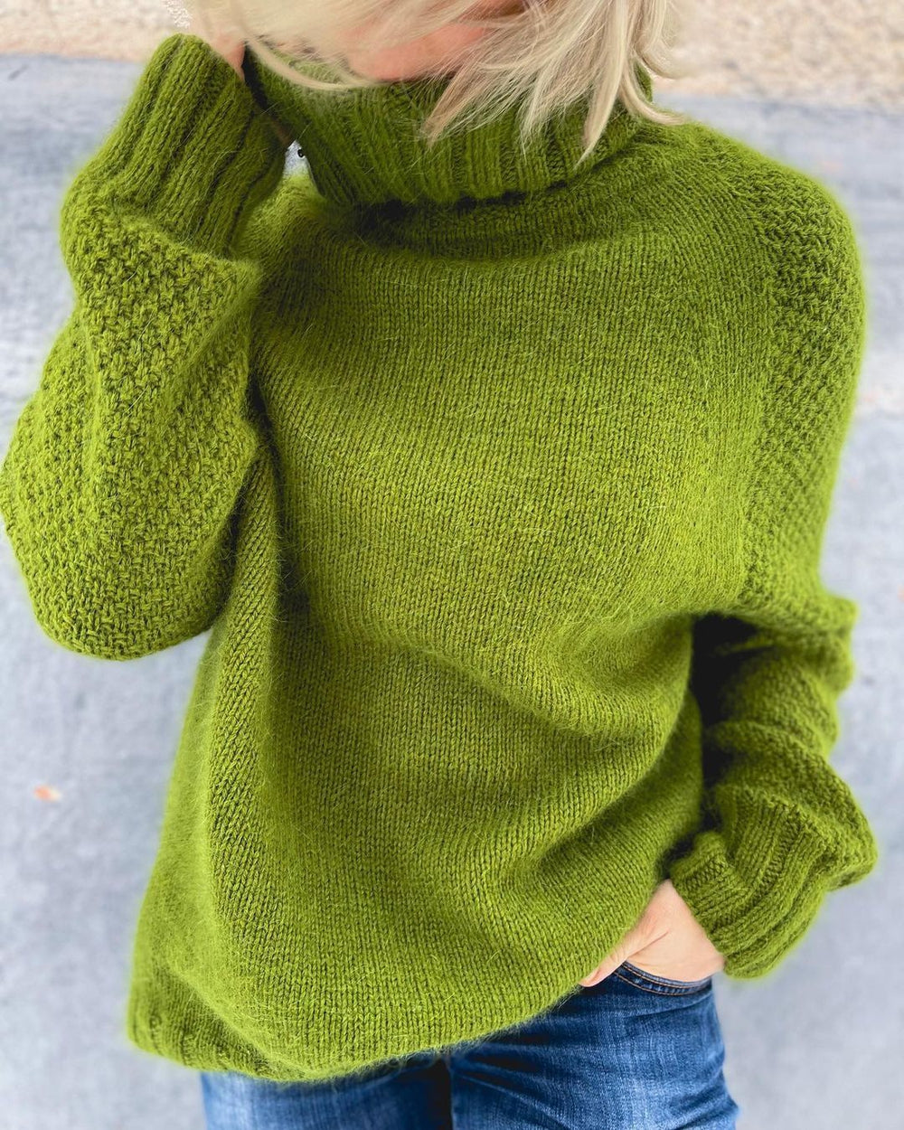 Olive-Pearl | Women's Oversized Turtleneck Jumper