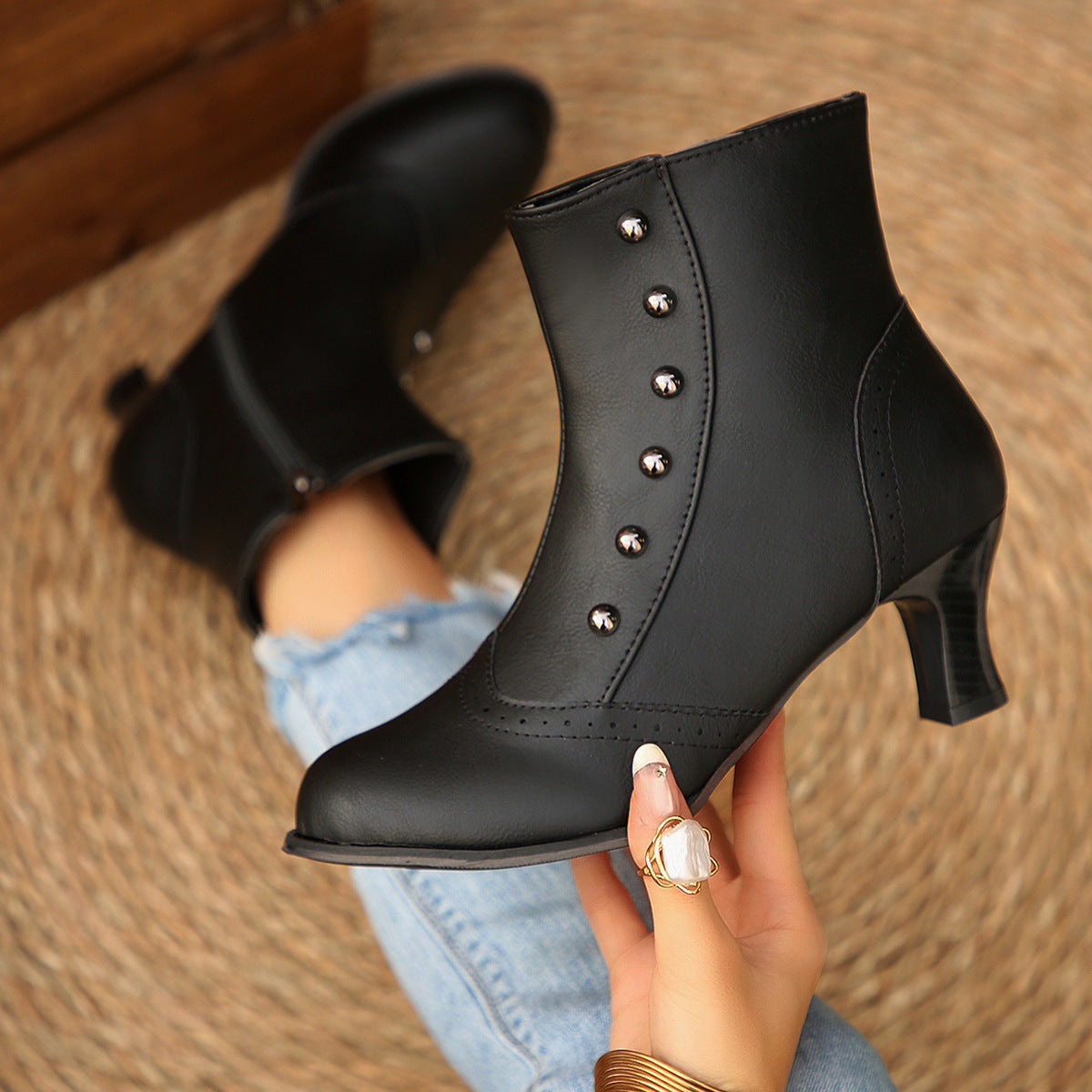Mabel | Women's Vintage Brogue-Tip Ankle Boots
