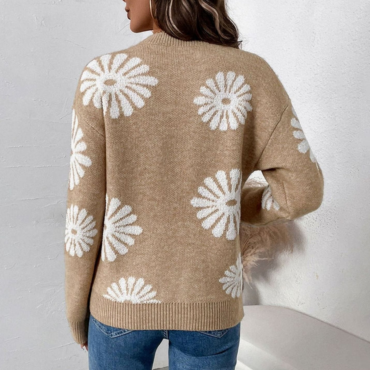 Marigold | Women's Relaxed-Fit Floral Intarsia Crew-Neck Sweater